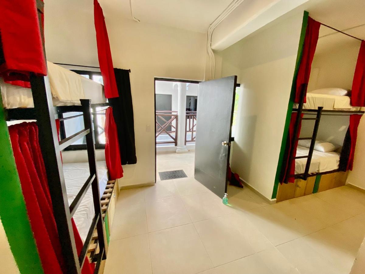 Why Not Rooftop Party Hostel Playa del Carmen Extérieur photo
